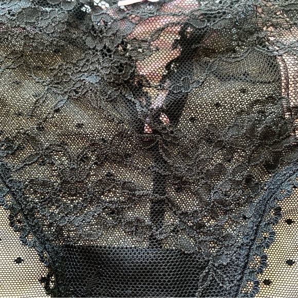 Victoria’s Secret Cheekini Panty Large New - Picture 5 of 7